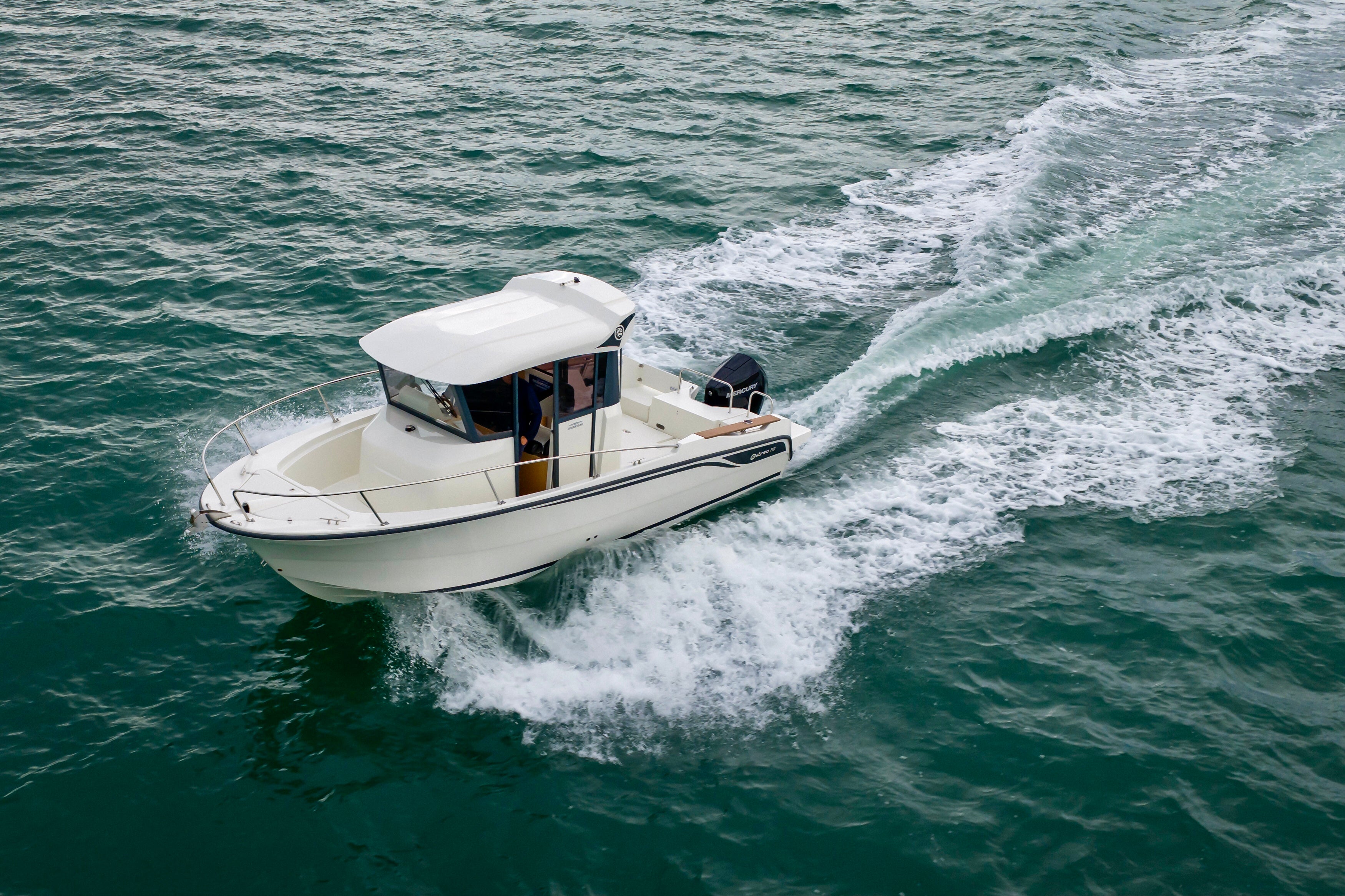 Ocqueteau OSTREA 710 Pilothouse